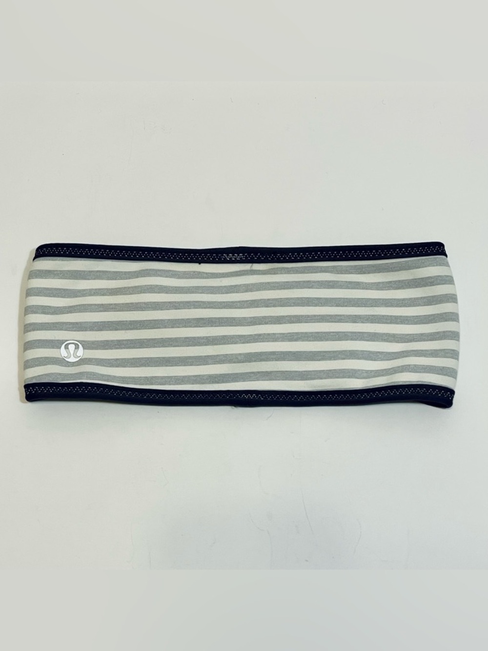 Lululemon Reversible Brisk Run Women’s Headband Navy, Gray & White OS